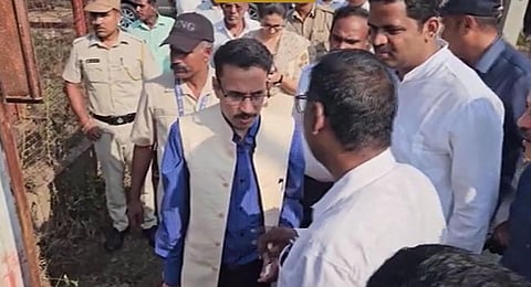 புதுச்சேரியில் வெள்ள பாதிப்பு பகுதிகளில் மத்திய குழுவினர் ஆய்வு: முற்றுகையிட்டு மக்கள் ஆவேசம்