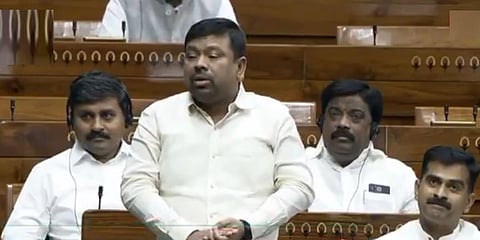 “பேரிடர் நிவாரணமாக தமிழகத்துக்கு ஒரு ரூபாய் கூட வழங்கவில்லை” - மக்களவையில் நவாஸ்கனி சாடல்
