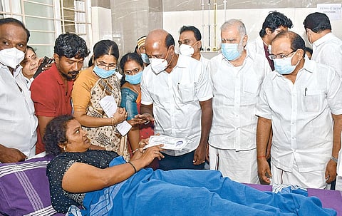 திண்டுக்கல் தீ விபத்​தில் 6 பேர் உயிரிழந்த தனியார் மருத்துவமனையில் நிபுணர்கள் ஆய்வு