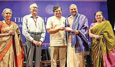வாழும்போதே கலைஞர்கள் கவுரவிக்கப்பட வேண்டும் - மியூசிக் அகாடமி 98-வது இசை விழாவில் ஒடிசா ஐகோர்ட் முன்னாள் தலைமை நீதிபதி