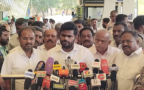 கோவையில் செய்தியாளர்களை சந்தித்த அண்ணாமலை.