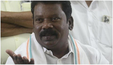 வரும் 27ல் தமிழகம் வரும் அமித் ஷாவுக்கு எதிராக கருப்புக் கொடி போராட்டம்: செல்வப்பெருந்தகை
