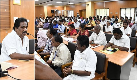 மதுரை ஆட்சியர் அலுவலகத்தில் அமைச்சர் பி.மூர்த்தி தலைமையில் ஜல்லிக்கட்டு முன்னேற்பாடு ஆலோசனை கூட்டம் நடைபெற்றது | படம்: எஸ்.கிருஷ்ணமூர்த்தி
