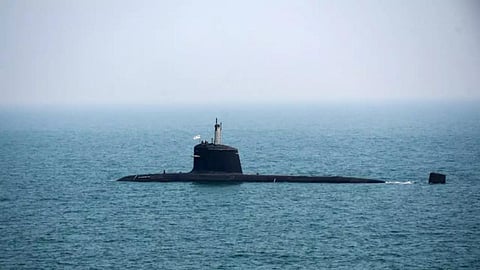நீர்மூழ்கி கப்பல்களை மேம்படுத்த ரூ.2,867 கோடி மதிப்பில் பாதுகாப்புத்துறை ஒப்பந்தம்