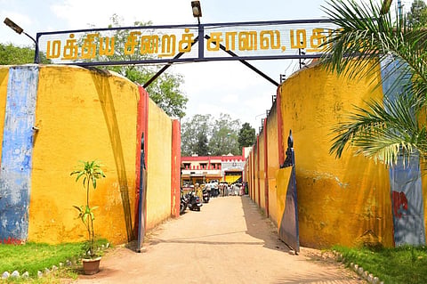ரூ.1.63 கோடி முறைகேடு வழக்கு: மதுரை மத்திய சிறையில் 10 மணி நேரம் லஞ்ச ஒழிப்புத் துறை சோதனை