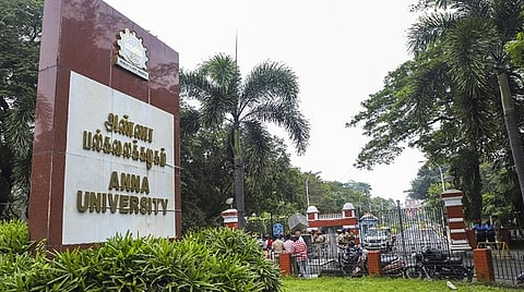 பாலியல் கொடுமைக்கு எதிரான கமிட்டி மாதந்தோறும் கருத்து கேட்க வேண்டும்: அண்ணா பல்கலை. அறிவிப்பு