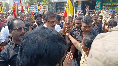 அண்ணா பல்கலை. மாணவி விவகாரம்: போராட்டம் நடத்திய தேமுதிகவினர் கைது