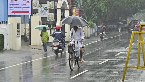 கடலோர பகுதிகளில் இன்று மழைக்கு வாய்ப்பு: வானிலை ஆய்வு மையம் அறிவிப்பு