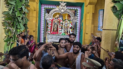 ஸ்ரீவில்லிபுத்தூர் ஆண்டாள் கோயிலில் வைகுண்ட ஏகாதசி பெருவிழா: பரமபத வாசல் திறப்பு
