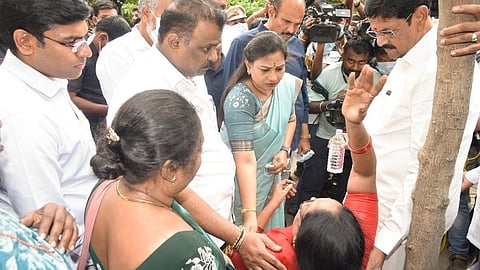 திருப்பதி கூட்ட நெரிசலில் சிக்கி உயிரிழந்த குடும்பத்தினருக்கு தேவஸ்தானம் சார்பில் தலா ரூ.25 லட்சம், வேலை