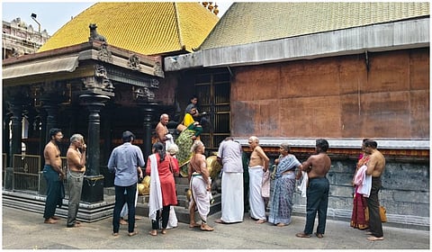 சிதம்பரம் நடராஜர் கோயில் கனக சபையில் பக்தர்கள் சுவாமி தரிசனம்!
