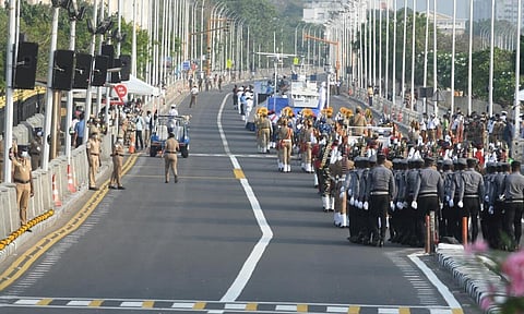 சென்னையில் 4 நாட்கள் போக்குவரத்து மாற்றம் - முழு விவரம்