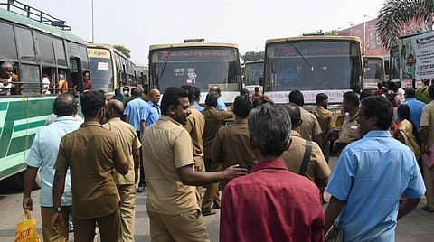 அகவிலைப்படி உயர்வுக்கு காத்திருக்கும் போக்குவரத்து ஊழியர்கள்