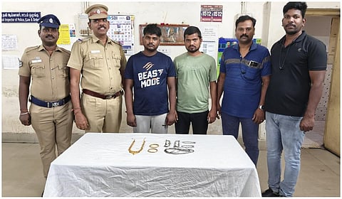 ராணுவ வீரரின் தங்க ஆபரணங்கள் அடங்கிய பை திருட்டு: பிஹாரை சேர்ந்த இருவர் கைது
