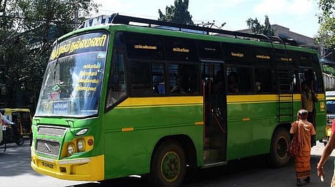 போக்குவரத்தை தனியார் மயமாக்க அரசு முயற்சி - அதிமுக, பாமக கண்டனம்