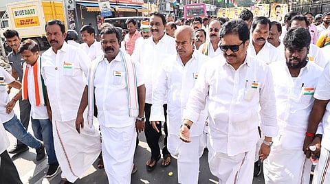 குடியரசு தினத்தை முன்னிட்டு சென்னையில் காங்கிரஸார் பாதயாத்திரை