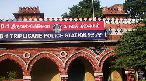 சென்னை | ரூ.20 லட்சம் வழிப்பறி வழக்​கில் போலீஸ் காவலில் எஸ்ஐயிடம் விடிய விடிய விசாரணை