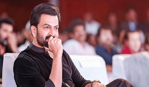 ரஜினியை இயக்க மறுத்த பிருத்விராஜ்!