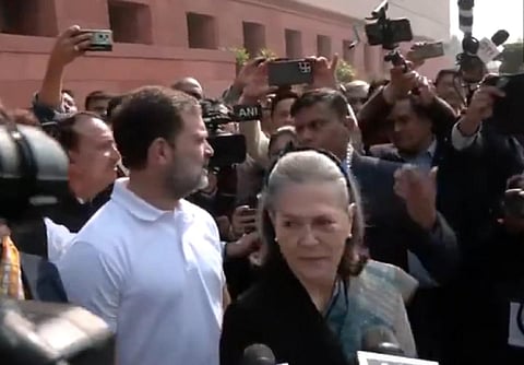 “பாவம்... அவர் சோர்வடைந்து விட்டார்!” - குடியரசுத் தலைவர் உரை மீதான சோனியா காந்தி கருத்தால் சர்ச்சை