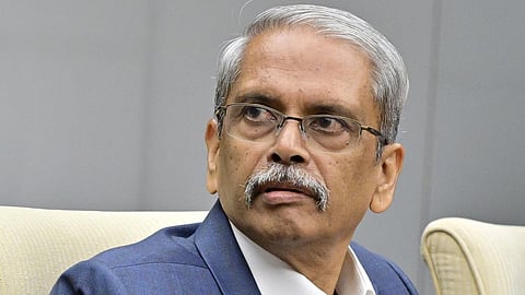 இன்போசிஸ் இணை நிறுவனர் மீதான வழக்கை விசாரிக்க இடைக்கால தடை