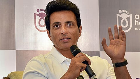 நடிகர் சோனு சூட்டுக்கு பிடிவாரண்ட்