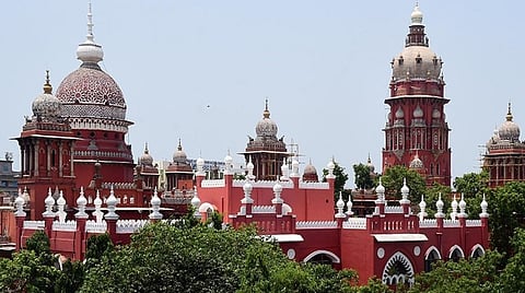 கலாஷேத்ரா முன்னாள் பேராசிரியர் மீதான பாலியல் வழக்கு விசாரணையை 4 வாரத்தில் தொடங்க உயர் நீதிமன்றம் உத்தரவு