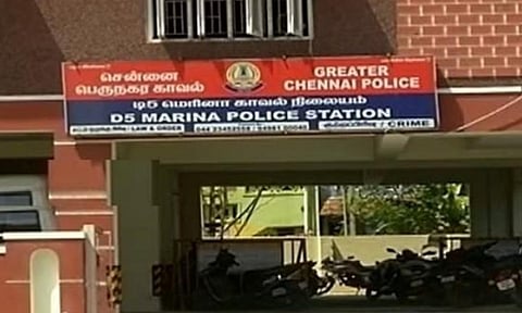 சென்னை - மெரினாவில் போலீஸ் என கூறி ரூ.17 லட்சம் வழிப்பறி செய்த 3 பேர் கைது
