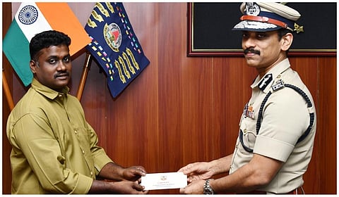 ஆட்டோ ஓட்டுநருக்கு பாராட்டு