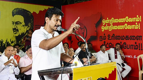 “இந்தியை திணித்தால் இன்னொரு மொழிப் போர்...” - சென்னை ஆர்ப்பாட்டத்தில் உதயநிதி பேச்சு