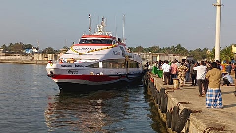 நாகை இலங்கை கப்பல் போக்குவரத்து இன்று தொடங்கியது