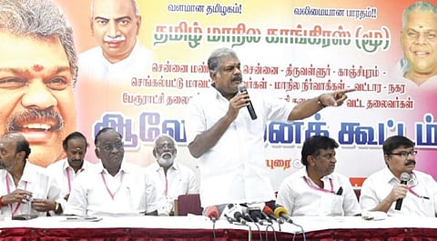 படம்:ம.பிரபு