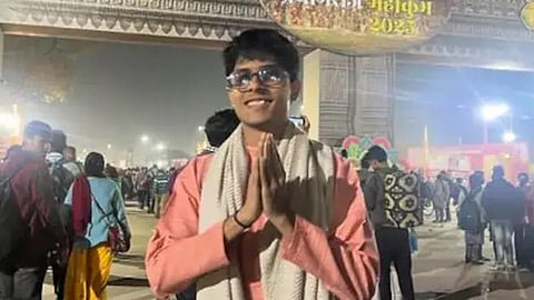 மும்பை முதல் பிரயாக்ராஜ் வரை ‘லிப்ட்’ மூலம் கும்பமேளாவுக்கு ஓசி பயணம்