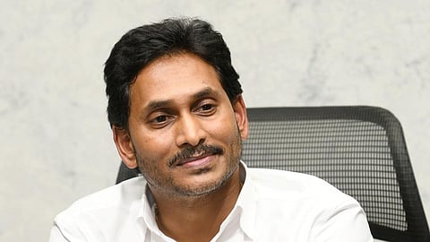 எதிர்க்கட்சித் தலைவர் பதவி வழங்க வலியுறுத்தி பட்ஜெட் கூட்டத்தில் இருந்து ஜெகன்மோகன் ரெட்டி வெளிநடப்பு