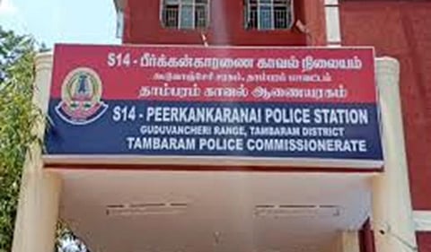 பள்ளி மாணவர் தற்கொலை - பீர்க்கன்காரணையில் தலைமை ஆசிரியர் உட்பட 3 பேர் மீது வழக்கு