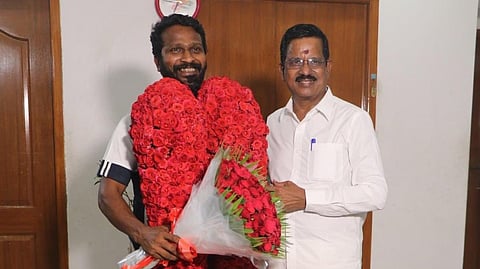 ‘வாடிவாசல்’ படத்துக்கு வெற்றிமாறனின் உழைப்பு: தாணு நெகிழ்ச்சி