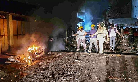 கிரிக்கெட் வெற்றி கொண்டாட்டத்தில் மோதல்: மத்திய பிரதேச மாநிலத்தில் 13 பேர் கைது