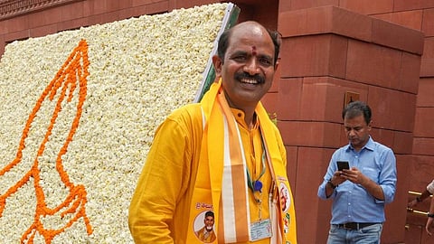 3-வது பெண் குழந்தைக்கு ரூ.50 ஆயிரம் பரிசு வழங்கப்படும்: தெலுங்கு தேசம் எம்.பி. அறிவிப்பு