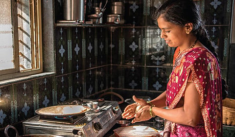 பெண்களின் ஊதியமில்லா உழைப்பு | சொல்... பொருள்... தெளிவு