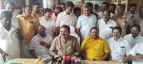 ''மும்மொழி கொள்கை மீது பொது வாக்கெடுப்பு நடத்தி முடிவெடுக்க வேண்டும்'' - தினகரன்