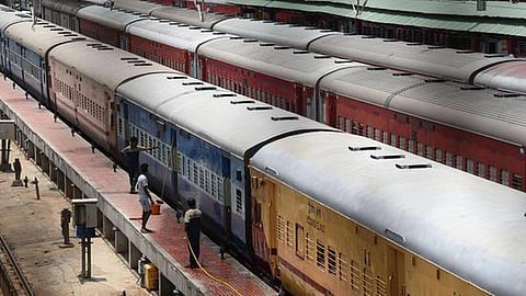 ‘கால்நடை போல பயணிகள்...’ - ரயில் பரிதாபங்களை பட்டியலிட்ட மாநிலங்களவை எம்.பி.க்கள்