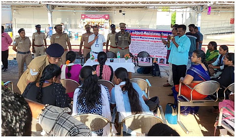 சிதம்பரம் ரயில் நிலையத்தில் பெண் பயணிகளுக்கு வாட்ஸ் அப் குழு துவக்கம்!