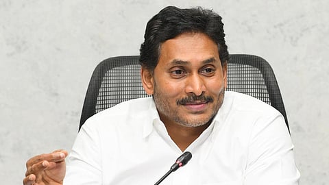 ஆந்திராவில் பதிவேட்டில் கையெழுத்திட்டுவிட்டு சட்டப்பேரவைக்கு வராத ஜெகன் கட்சி எம்.எல்.ஏ.க்கள்