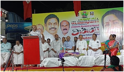 சட்டமன்றத்தில் சபாநாயகர் எதிர்க்கட்சியினரை பேசவிடாமல் தடுக்கிறார்: ஜெயகுமார் குற்றச்சாட்டு