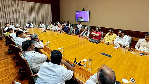 வக்பு திருத்த மசோதா மக்களவையில் இன்று தாக்கல் - ஓரணியில் எதிர்க்க எதிர்க்கட்சிகள் வியூகம்