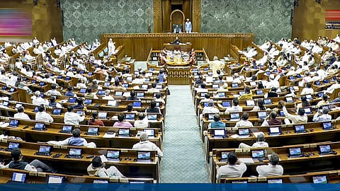 மக்களவையில் வக்பு திருத்த மசோதா மீதான விவாதம்.