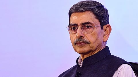 தமிழக அரசின் நிதி குறித்த தணிக்கை அறிக்கை ஆளுநரிடம் சமர்ப்பிப்பு