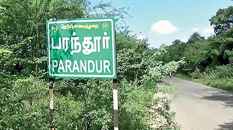 பரந்தூர் விமான நிலையத்துக்கு நிலம் கையகப்​படுத்த எதிர்ப்பு தெரி​வித்து வழக்கு