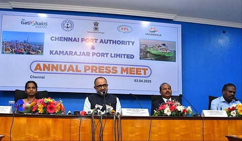 சென்னை துறைமுகம் ஆணையம் மற்றும் காமராஜர் துறைமுக தலைவர் சுனில்பாலிவால் செய்தியாளர்களைச் சந்தித்தார்