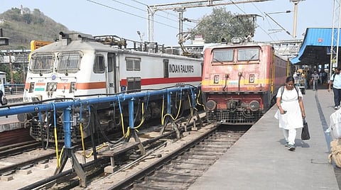 சென்னை - திருச்சி தடத்தில் ரயில் வேகத்தை அதிகரிக்க நடவடிக்கை