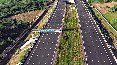 அமராவதி - ஹைதராபாத் இடையே பசுமை வழிச் சாலைக்கு அனுமதி